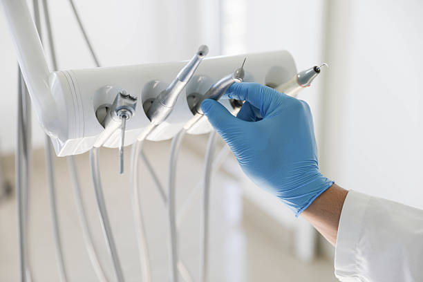 Professional Tooth Extraction technician working in Lafourche Parish County, LA